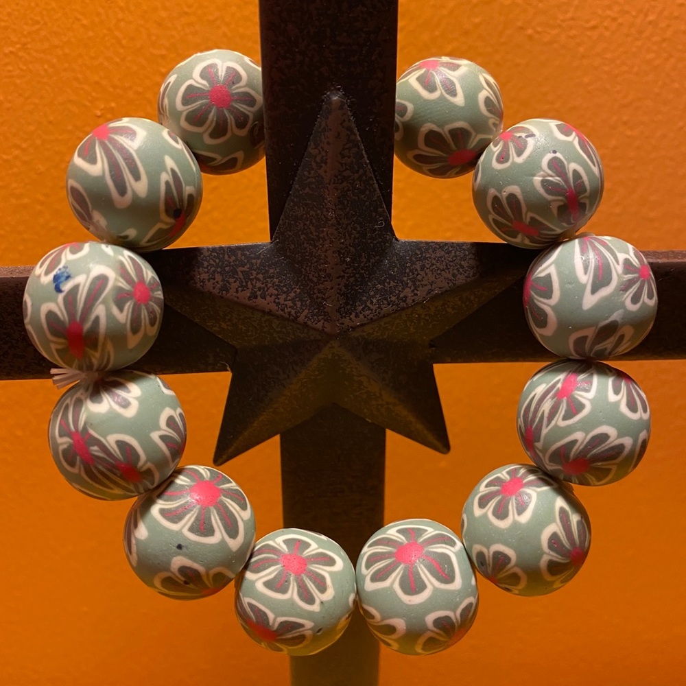 Bracelet Wooden Painted- Medium Green with Flowers